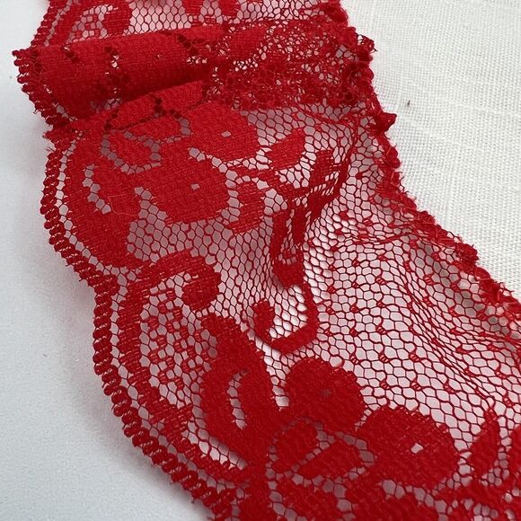 Set 2 Vtg Embroidered Christmas Doily Candle Lace Red White Kitsch Handmade 13" - Picture 4 of 5